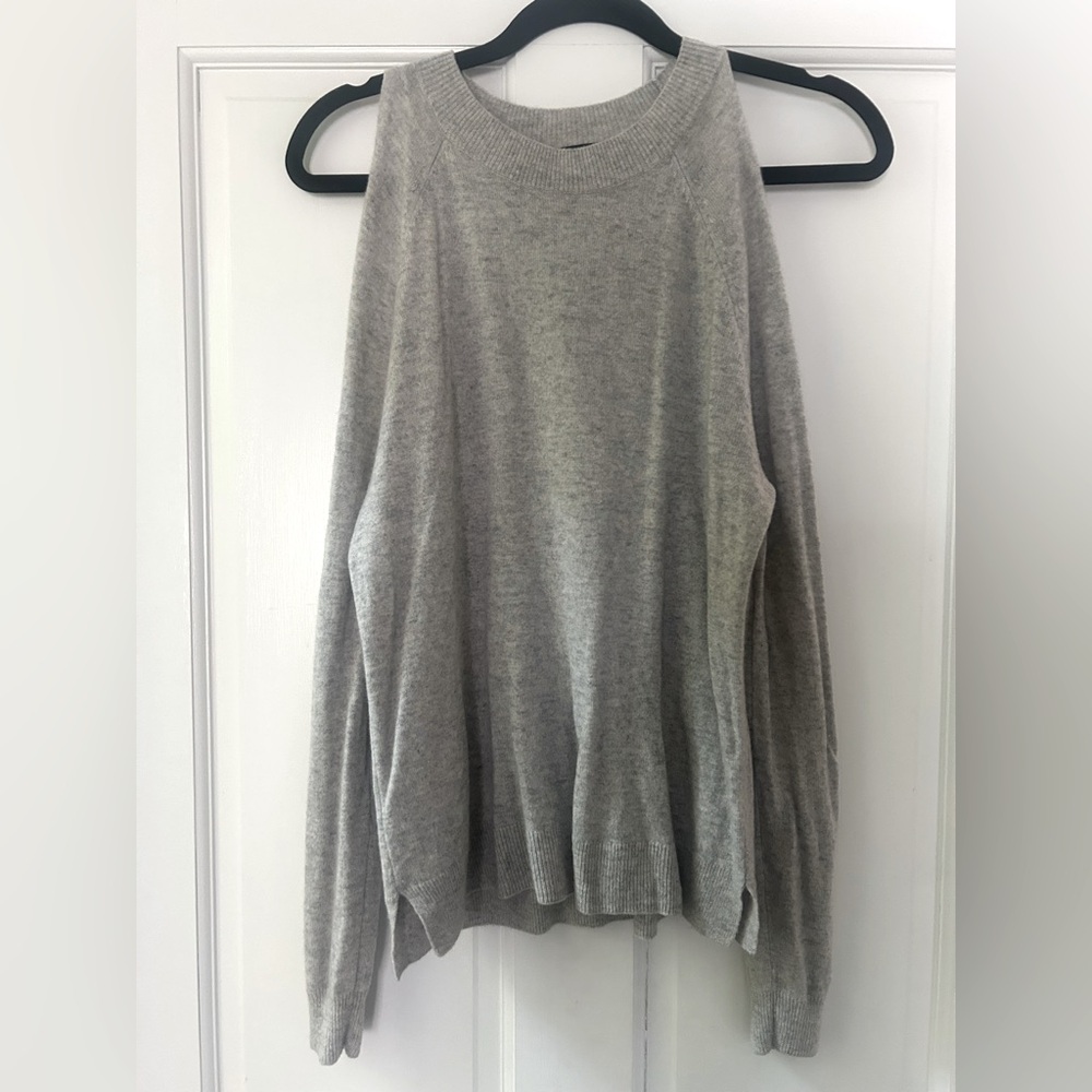 Saks Fifth Avenue Cashmere slit sweater Size XS